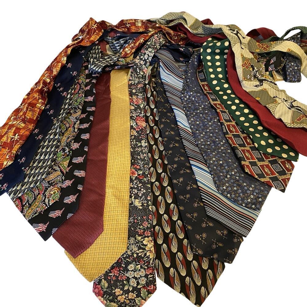 Lot Of 16 Mixed Name Brands Men’s Silk Ties Luxury Formal Business Wear Preppy